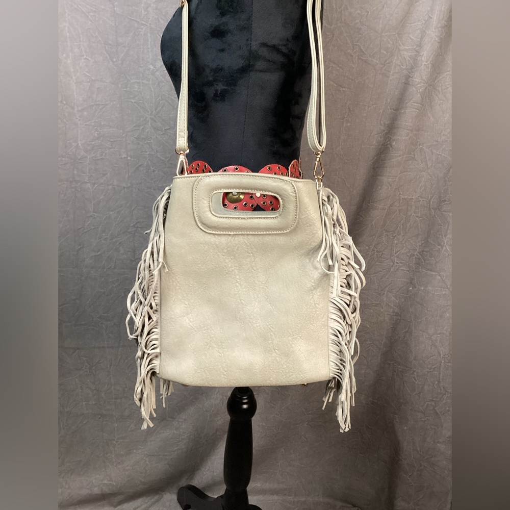 NWT Pink Haley Honora Fringe In Grey